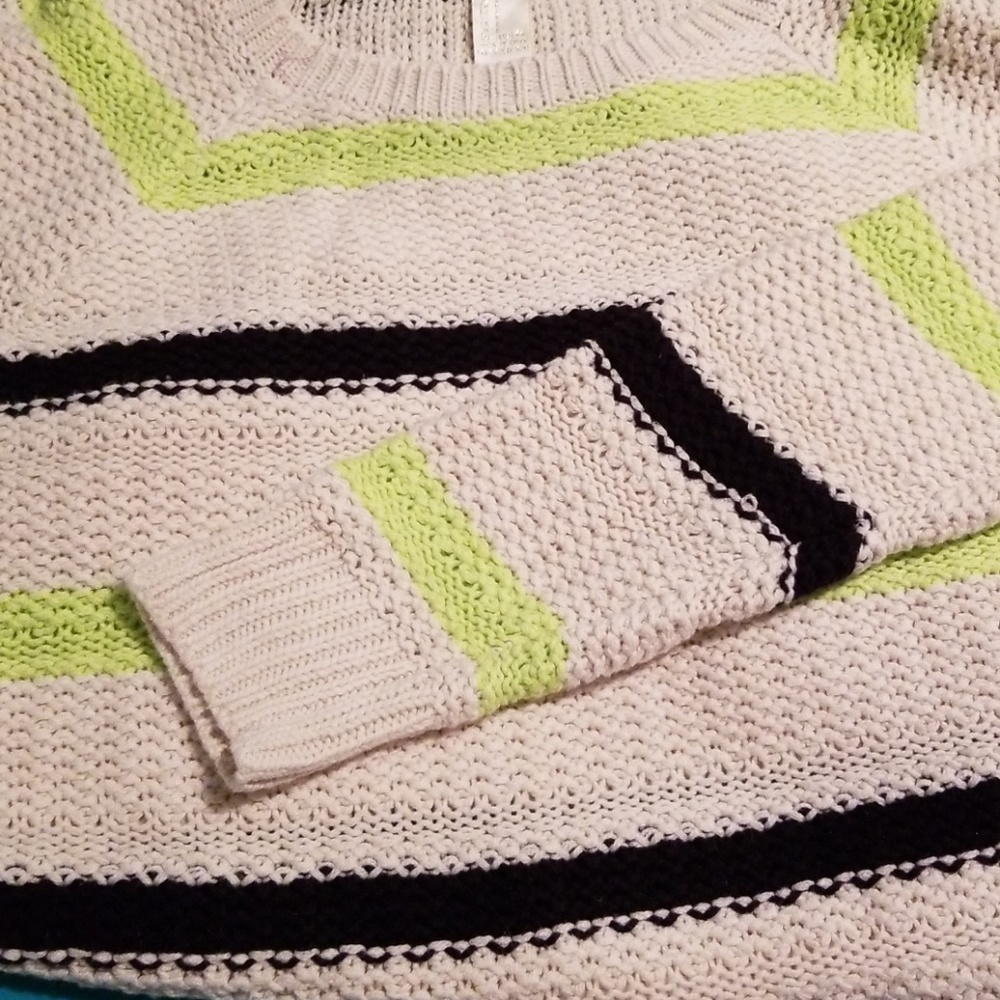 Forever 21 stripe sweater - Picture 3 of 4